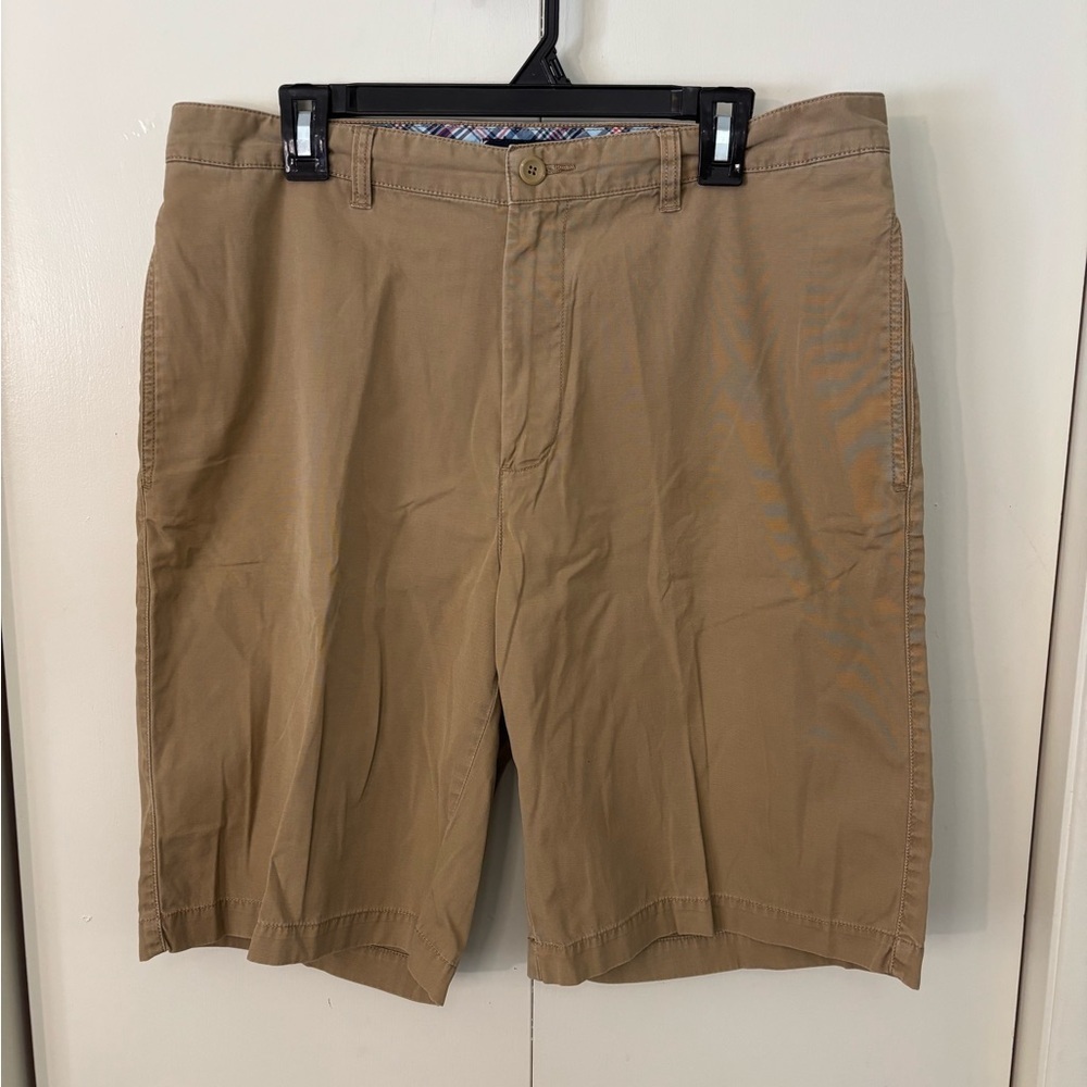 Tommy Hilfiger Men's Tan Shorts